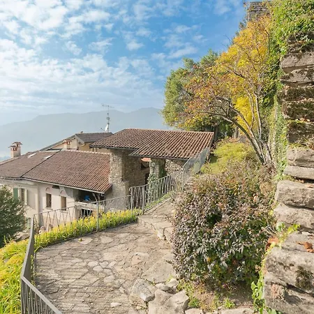 Torre Di Palanzo With Magnificent View By Rent 别墅 *